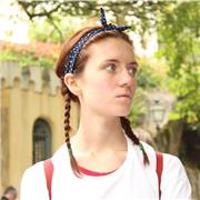 Diplomata al liceo con C1 di inglese offre lezioni di grammatica, letteratura e conversazione!